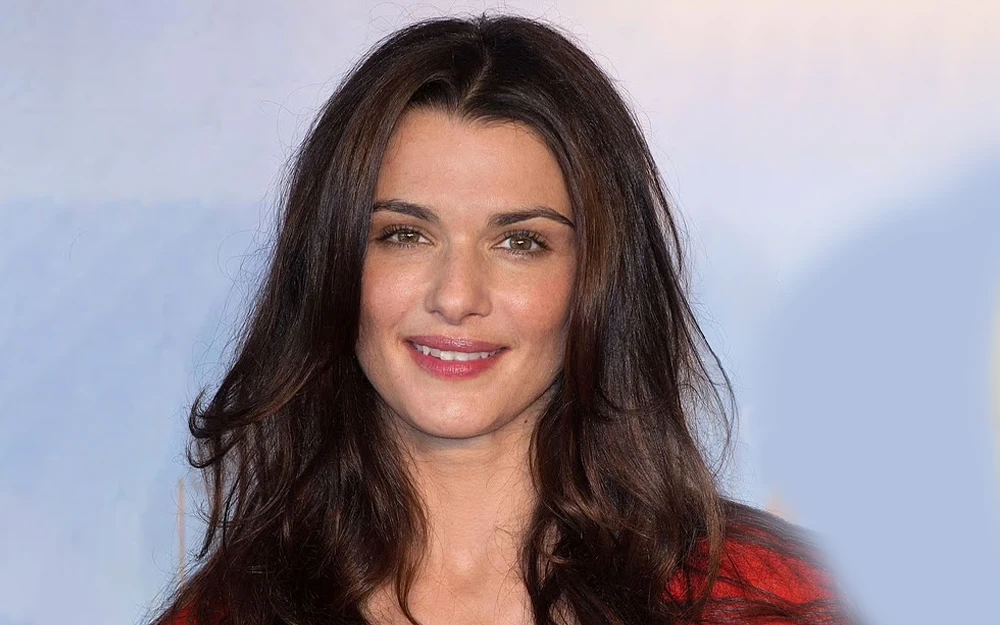Daily Mail Feature - Rachel Weisz Beauty Analysis